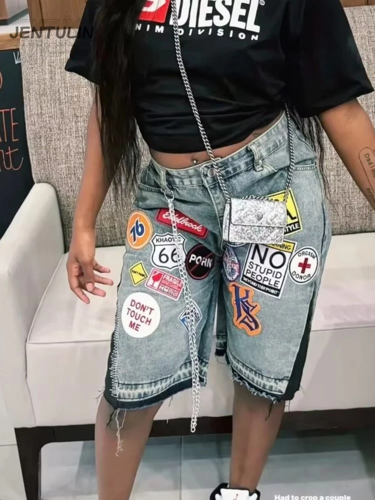 Retro Blue Streetwear Patchwork Denim Short Y2K Jeans Men Women Hip Hop Cartoon Graphics Loose Metal Denim Fitness Casual Shorts
Retro Blue Streetwear Patchwork Denim Short Y2K Jeans Men Women Hip Hop Cartoon Graphics Loose Metal Denim Fitness Casual Shorts