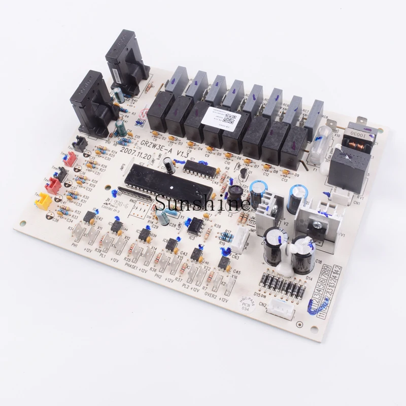 Applicable to air conditioner 30223067 main board WZ3E35 30223068 WZ3E15 new circuit board
Applicable to air conditioner 30223067 main board WZ3E35 30223068 WZ3E15 new circuit board