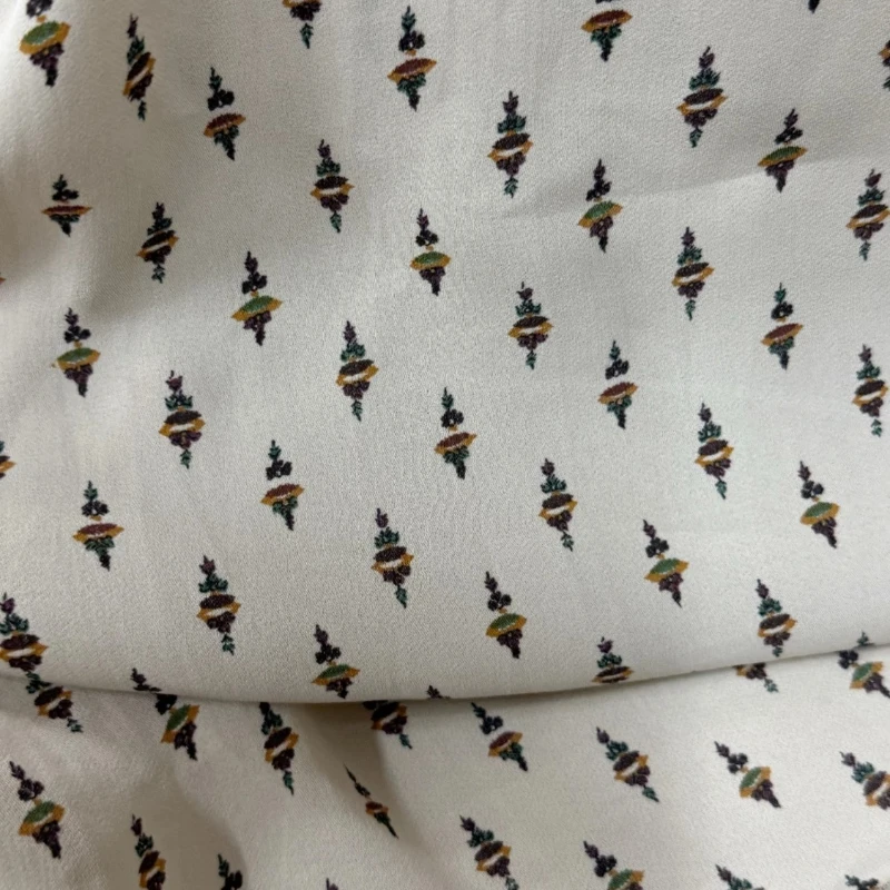 Beige Base Plant Printed Cotton Linen Fabric Hanging Wrinkle Resistant Breathable Shirt Dress Wide Leg Pants Summer Fabric
Beige Base Plant Printed Cotton Linen Fabric Hanging Wrinkle Resistant Breathable Shirt Dress Wide Leg Pants Summer Fabric