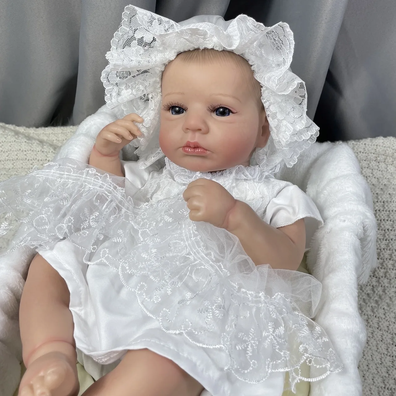 Кукла реборн, 20 дюймов, LouLou, мягкая, приятная на ощупь, для новорожденных, с 3D окрашенной кожей, видимые вены, Реалистичная игрушечная Фигурка «сделай сам»
Кукла реборн, 20 дюймов, LouLou, мягкая, приятная на ощупь, для новорожденных, с 3D окрашенной кожей, видимые вены, Реалистичная игрушечная Фигурка «сделай сам»