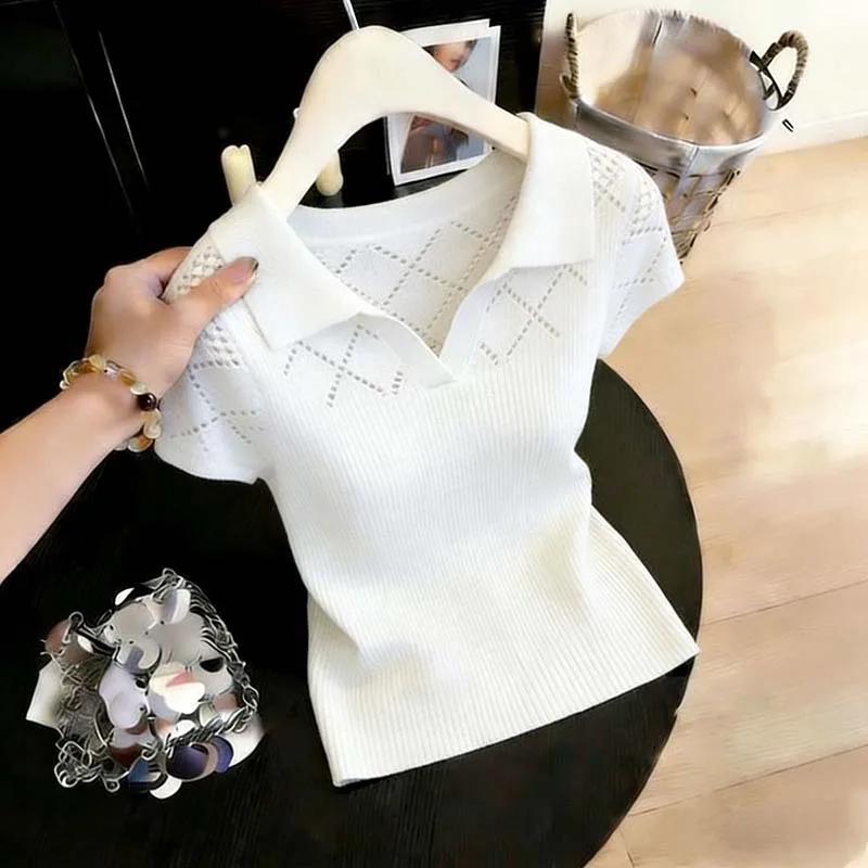 Knitting Sweater Women's New 2026 Summer Short-sleeved Slim Knit V-neck Pullover Female Joker Commuter Ladies Jumper Tops
Knitting Sweater Women's New 2026 Summer Short-sleeved Slim Knit V-neck Pullover Female Joker Commuter Ladies Jumper Tops