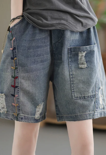Women's Casual Loose Denim Shorts Embroidered Hole Five-Point Pants Summer High Waist Thin Fabric Straight Leg Jeans
Women's Casual Loose Denim Shorts Embroidered Hole Five-Point Pants Summer High Waist Thin Fabric Straight Leg Jeans