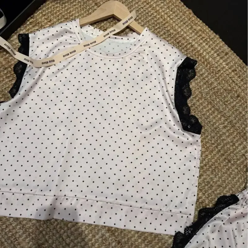 Korean Style Summer Thin Silk Lace Sleepwear Women's Overhead Short Sleeve Casual Ice Silk Home Clothes Set Comfortable Nightgow
Korean Style Summer Thin Silk Lace Sleepwear Women's Overhead Short Sleeve Casual Ice Silk Home Clothes Set Comfortable Nightgow