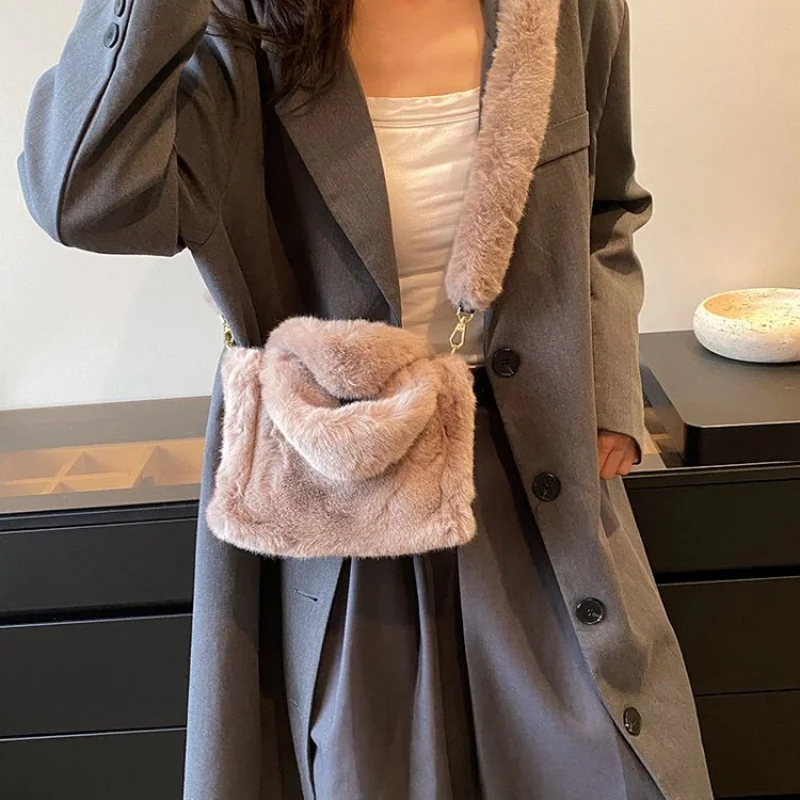 Popular Classic Leather Women's Handbag High-End Luxury Brand Trendy Elegant Classy Edge Vintage Commuter Bag
Popular Classic Leather Women's Handbag High-End Luxury Brand Trendy Elegant Classy Edge Vintage Commuter Bag