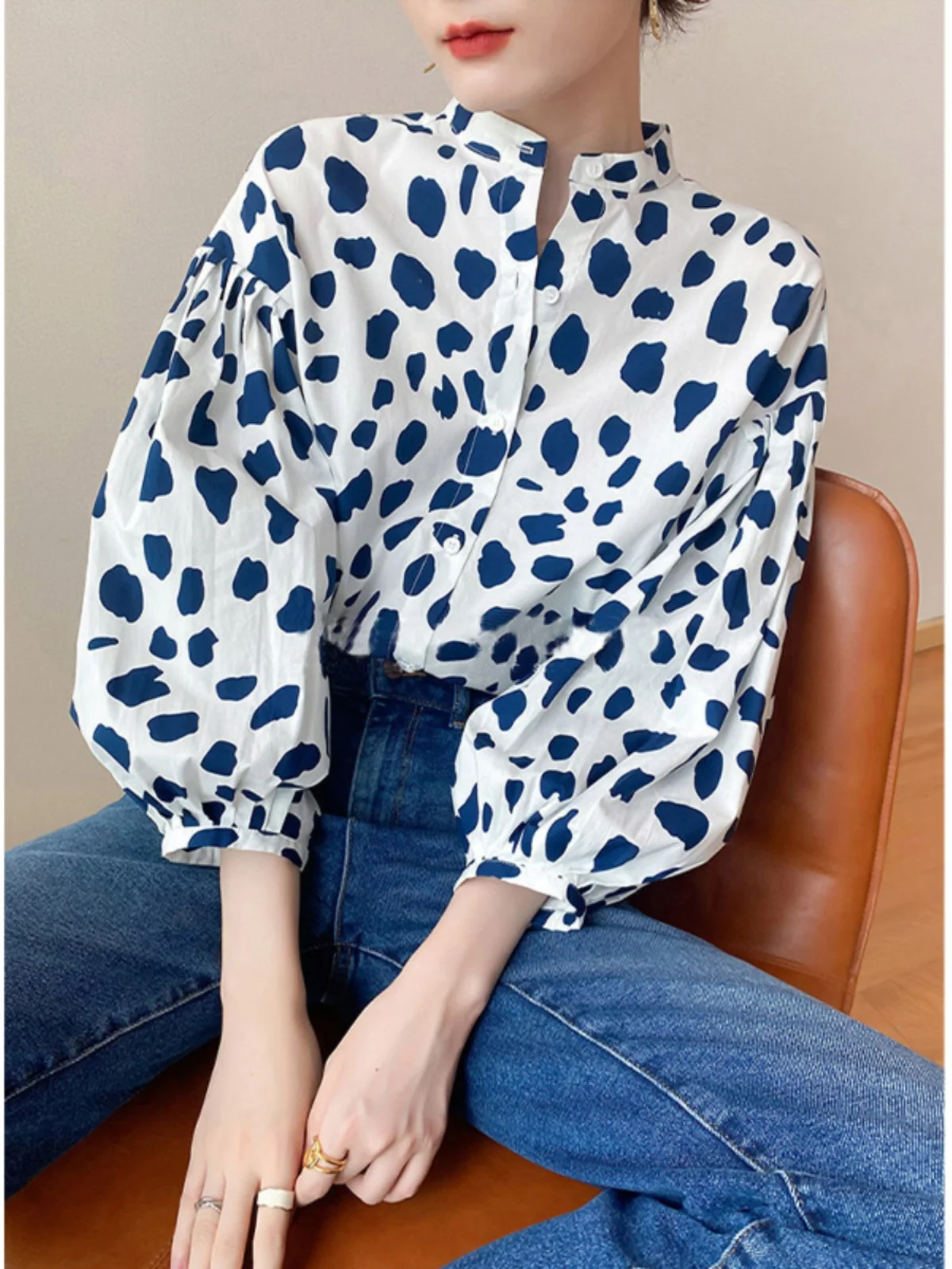 Brand Women's Bubble Sleeve Shirt Single Button Polka Dot Blouse Tagless Korean Style Loose Fit Long Sleeve Stand Collar
Brand Women's Bubble Sleeve Shirt Single Button Polka Dot Blouse Tagless Korean Style Loose Fit Long Sleeve Stand Collar