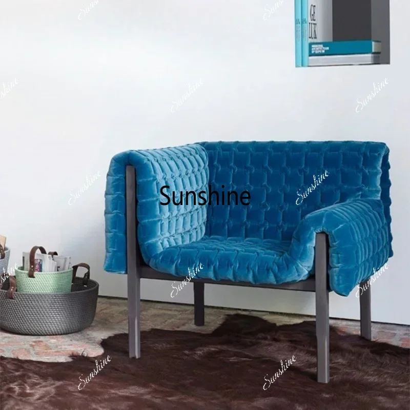 Italian minimalist leisure chair small apartment bedroom single sofa
Italian minimalist leisure chair small apartment bedroom single sofa