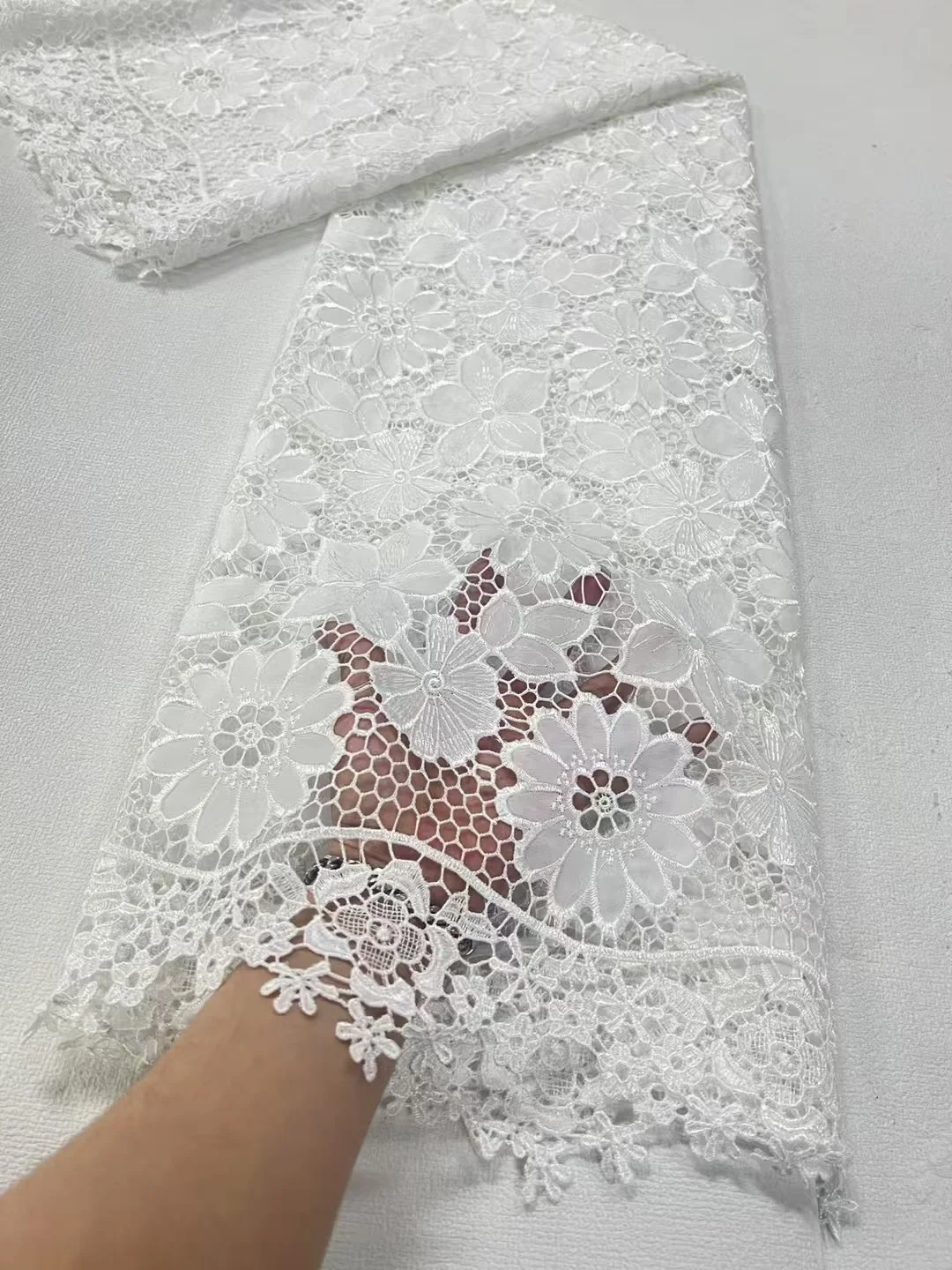 High-Quality Africa Nigerian Sequins Cotton Embroidery Lace Fabric Tulle 5 Yards for Wedding Party Dress Chiffon JL463 2025
High-Quality Africa Nigerian Sequins Cotton Embroidery Lace Fabric Tulle 5 Yards for Wedding Party Dress Chiffon JL463 2025