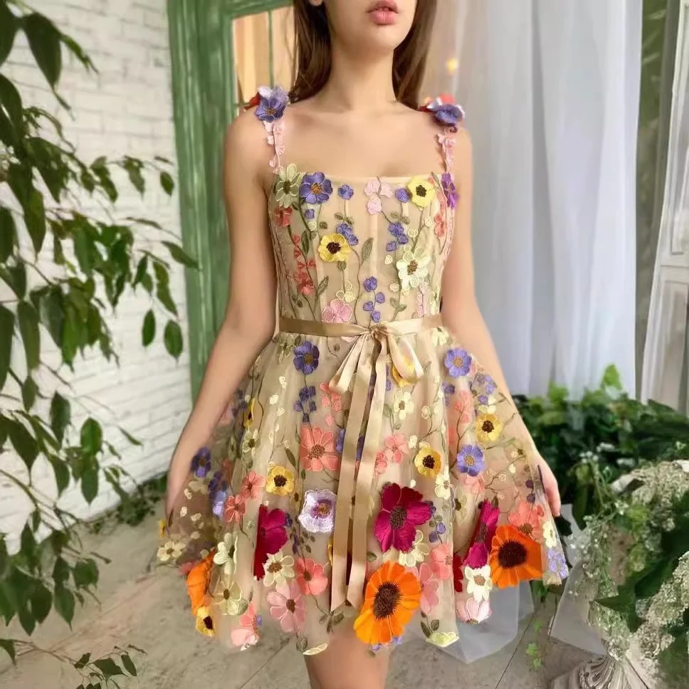 Сексуальное платье А-силуэта с 3D цветочной вышивкой и короткой юбкой для женщин, летнее, с завышенной талией, из полиэстера, без рукавов
Сексуальное платье А-силуэта с 3D цветочной вышивкой и короткой юбкой для женщин, летнее, с завышенной талией, из полиэстера, без рукавов