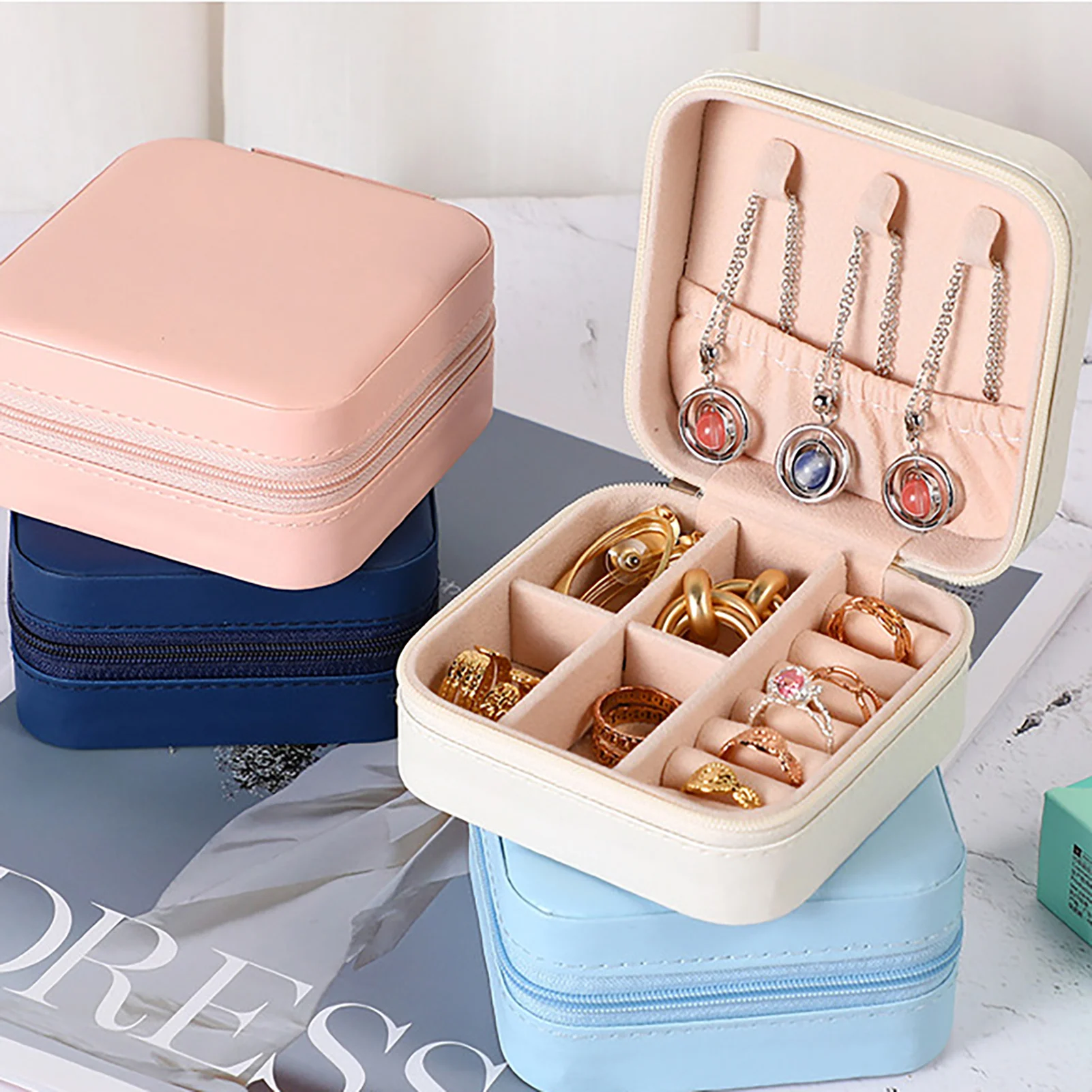 Portable Jewelry Accessory Storage Box Earrings Necklaces Rings Travel Storage Bag Jewelry Boxes Organizer Display Box For Women
Portable Jewelry Accessory Storage Box Earrings Necklaces Rings Travel Storage Bag Jewelry Boxes Organizer Display Box For Women