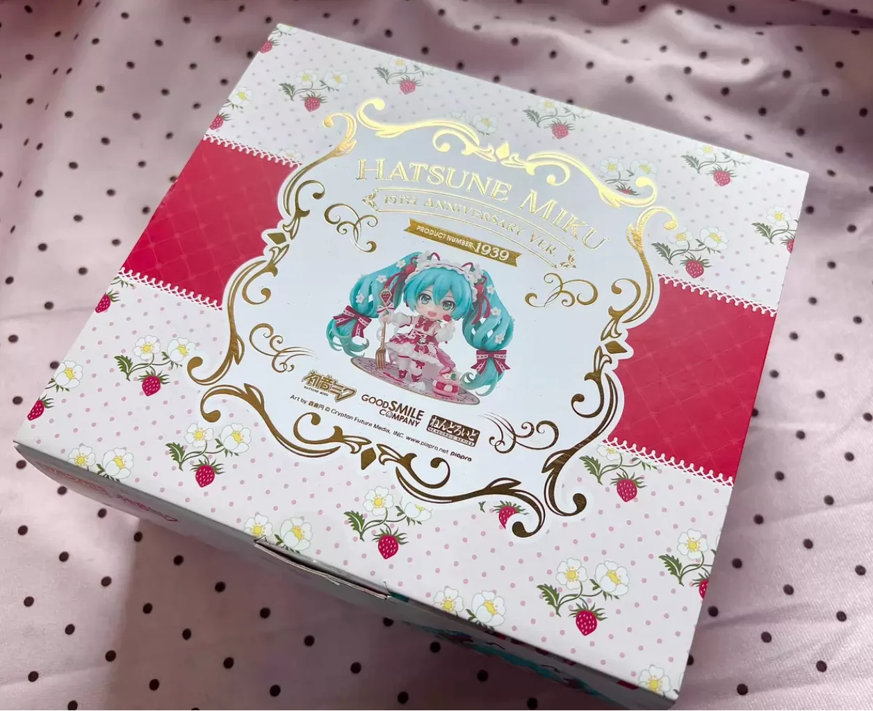 GSC Nendoron 1939 Piapro Hatsune Miku 15th Anniversary Edition Collection Gift
GSC Nendoron 1939 Piapro Hatsune Miku 15th Anniversary Edition Collection Gift