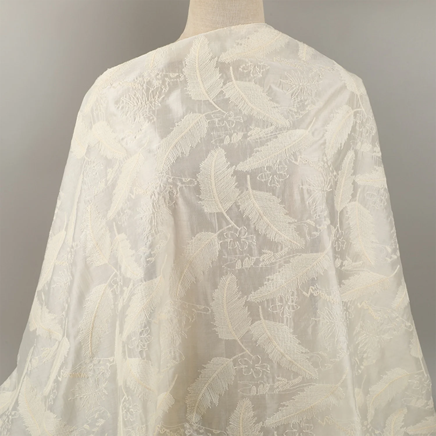 5 Yards Silk Cotton Embroidery Leaves Lace Fabrics Home Textiles Ladies Dress Lolita Underskirt Soft Curtain Supplier
5 Yards Silk Cotton Embroidery Leaves Lace Fabrics Home Textiles Ladies Dress Lolita Underskirt Soft Curtain Supplier