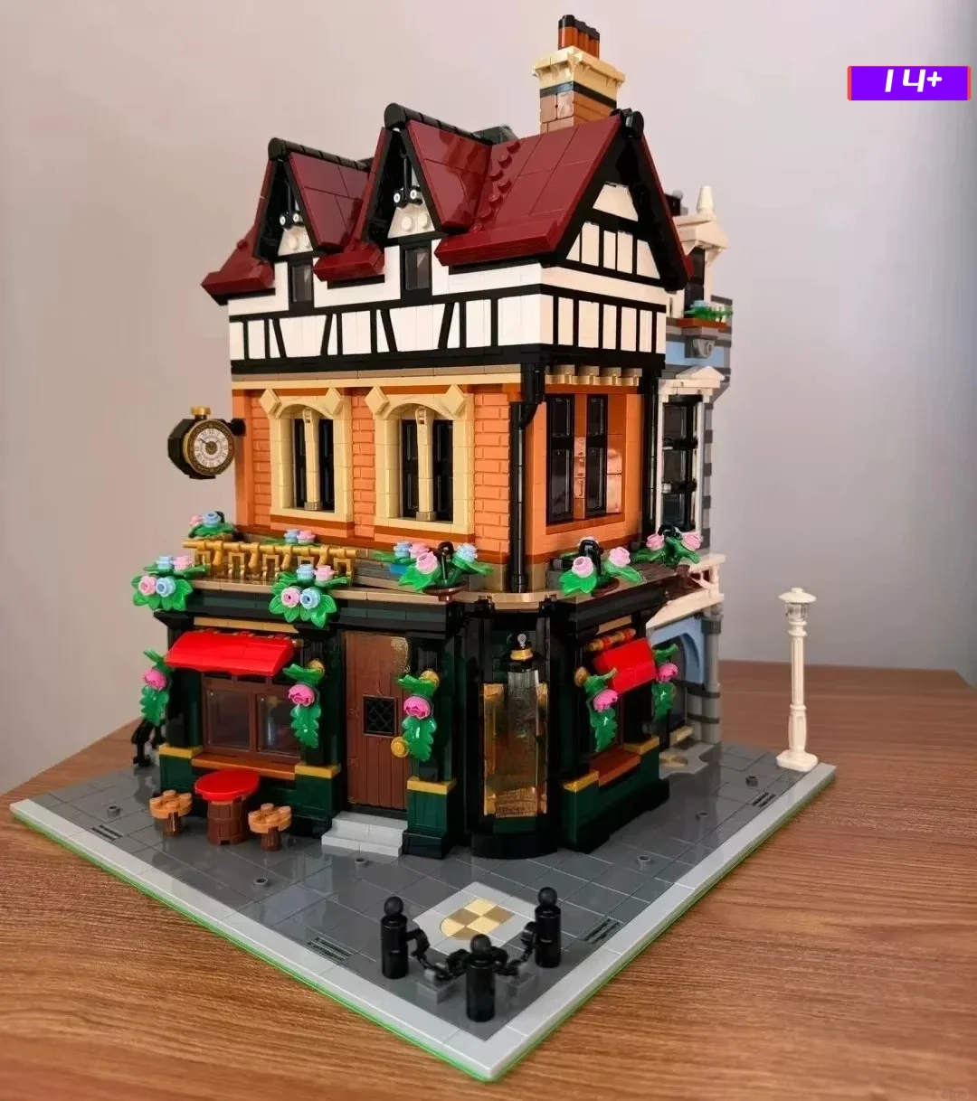 2026 In stock NEW Street view street building house modular building block model toy boy birthday gif MOC 10350
2026 In stock NEW Street view street building house modular building block model toy boy birthday gif MOC 10350