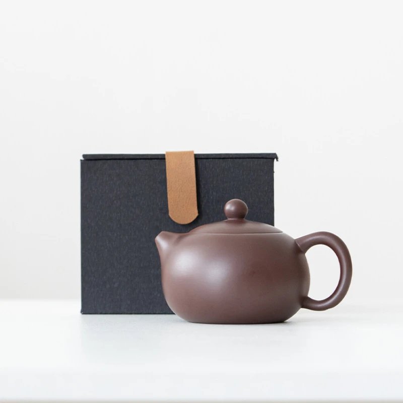 Чайник Xishi из фиолетового песка, 180 мл, в ретро-стиле, с заварочным фильтром, для домашнего использования, с отверстием для заваривания, аксессуар для чая.
Чайник Xishi из фиолетового песка, 180 мл, в ретро-стиле, с заварочным фильтром, для домашнего использования, с отверстием для заваривания, аксессуар для чая.