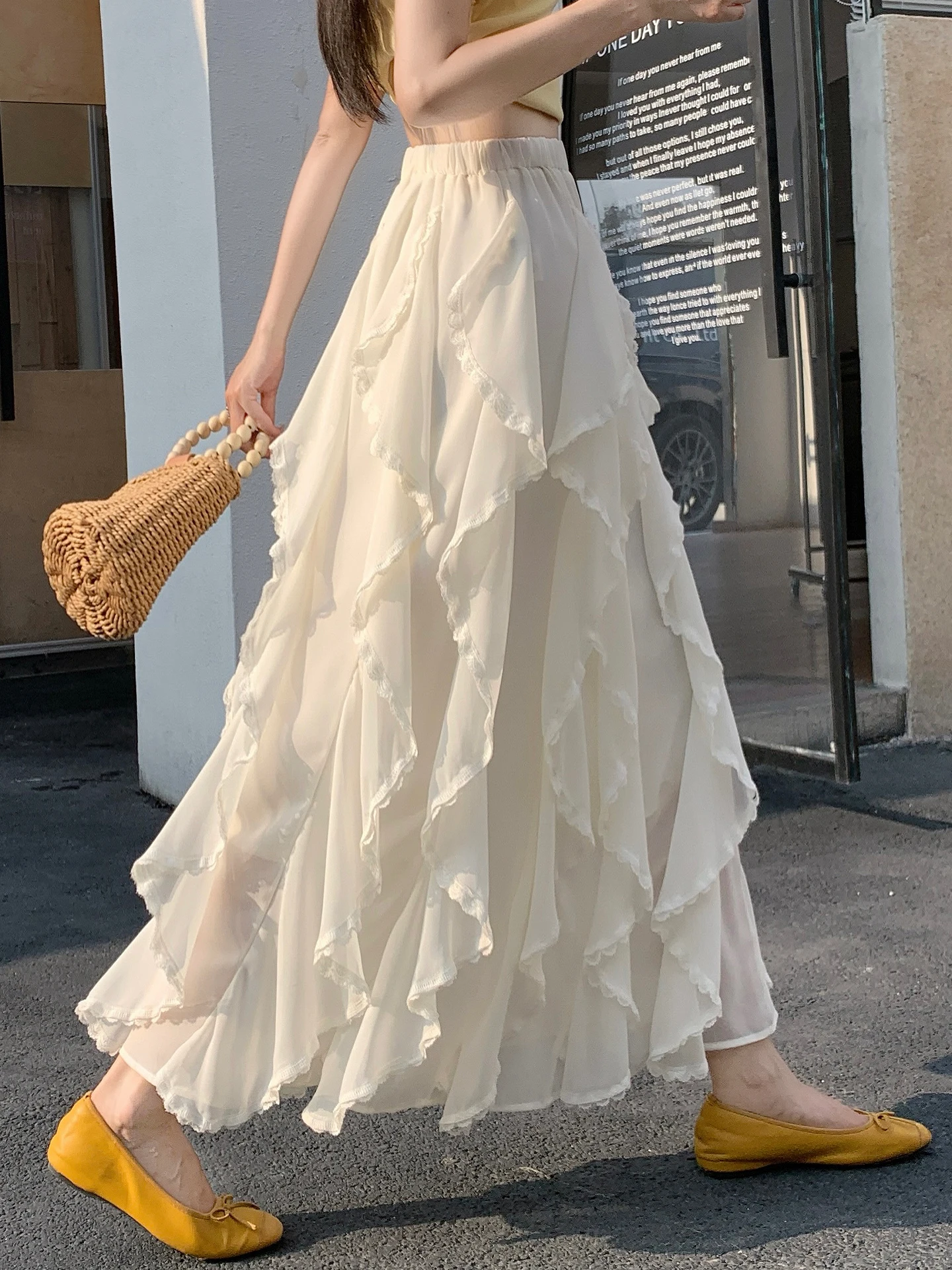 Elegant Asymmetrical Lace Splicing Chiffon Half Skirt Women's Summer Draping Fairy Skirt Large Swing Skirt Commute Style
Elegant Asymmetrical Lace Splicing Chiffon Half Skirt Women's Summer Draping Fairy Skirt Large Swing Skirt Commute Style