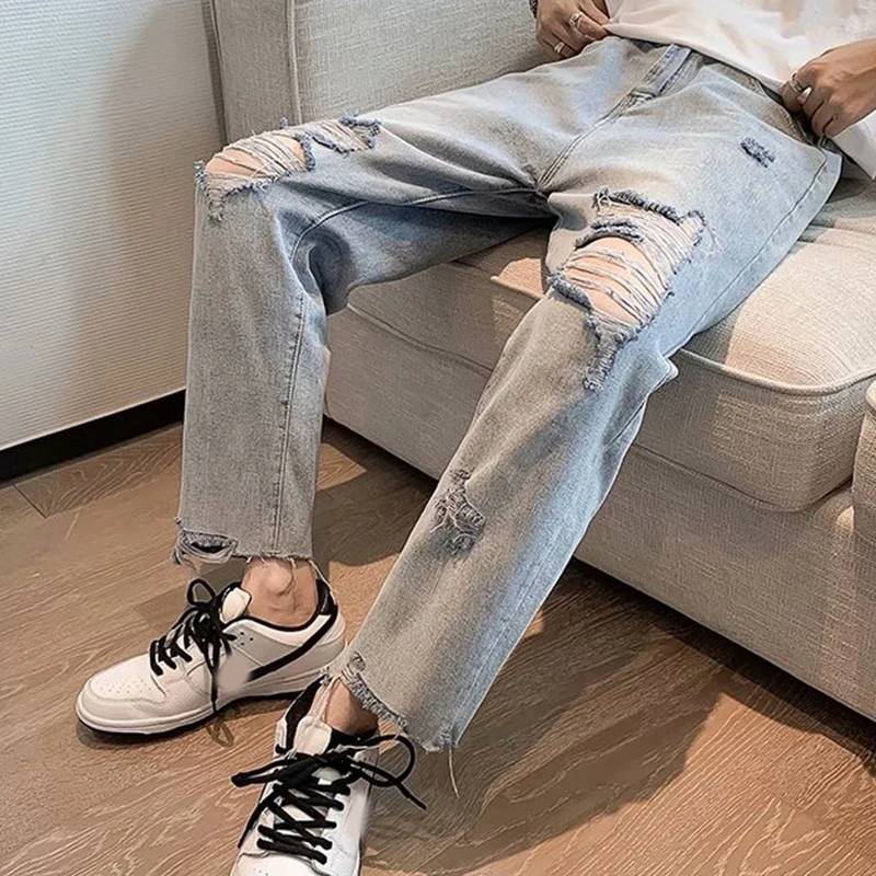 Men's Light Blue Pleated Patchwork Stretch Denim Jeans Streetwear Holes Ripped Pencil Pants Trendy Slim Skinny Trousers
Men's Light Blue Pleated Patchwork Stretch Denim Jeans Streetwear Holes Ripped Pencil Pants Trendy Slim Skinny Trousers