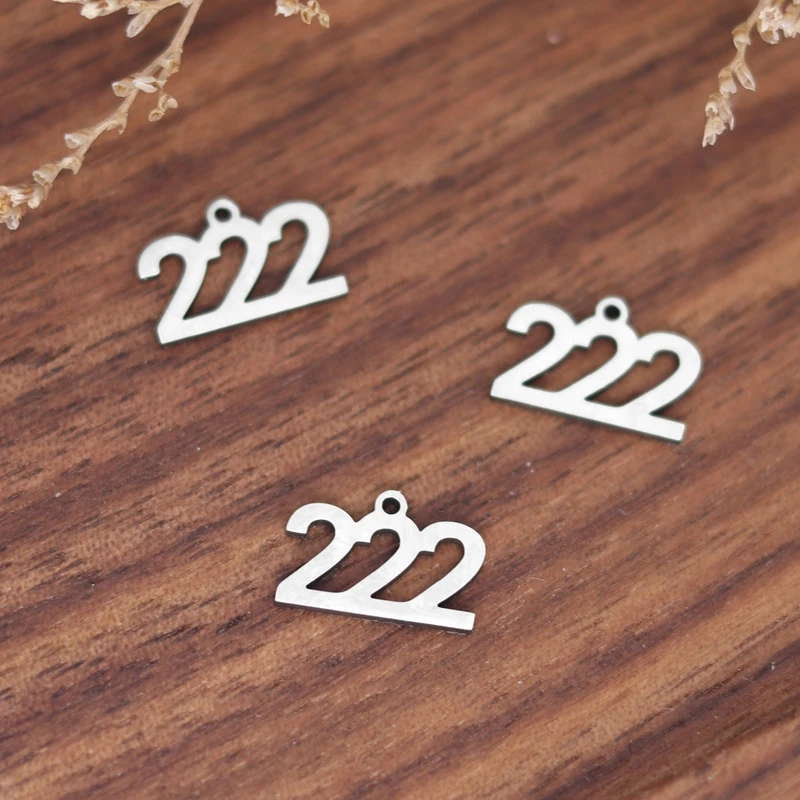 3pcs DIY Charms Lucky Figure 222 Tassels Bracelets Delicate Stainless Steel Pendant Craft Earings Jewelry Making diy Accessories
3pcs DIY Charms Lucky Figure 222 Tassels Bracelets Delicate Stainless Steel Pendant Craft Earings Jewelry Making diy Accessories
