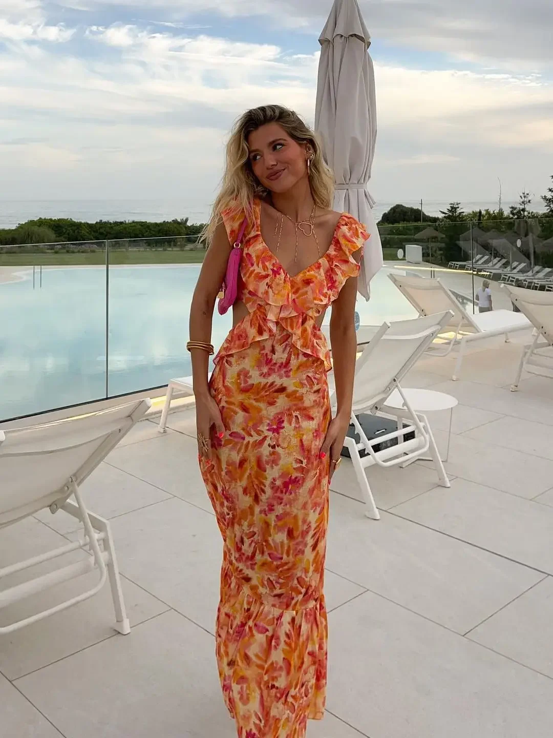 Backless Sexy Dress Women Print Butterfly Sleeve Hollow Out Bandage Long Dresses 2024 Summer Vacation Ruffles Beach Robe Clothes
Backless Sexy Dress Women Print Butterfly Sleeve Hollow Out Bandage Long Dresses 2024 Summer Vacation Ruffles Beach Robe Clothes