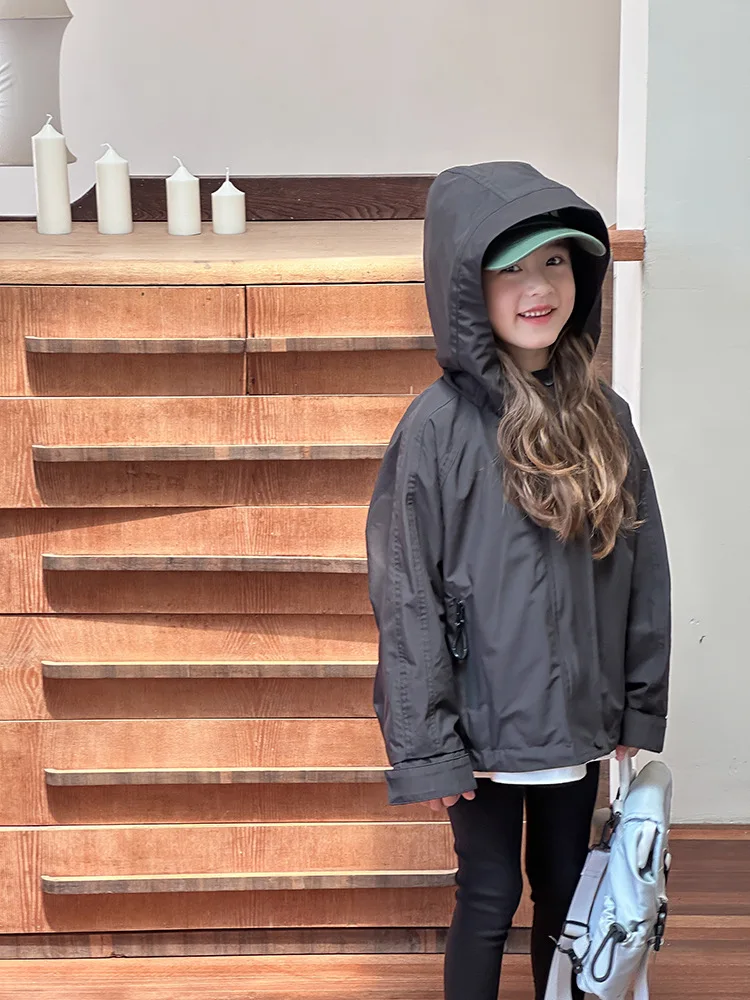 Children's Outdoor Assault Jacket for Boys and Girls, Loose Waterproof and Windproof Casual Jacket for Kidsren's Clothing
Children's Outdoor Assault Jacket for Boys and Girls, Loose Waterproof and Windproof Casual Jacket for Kidsren's Clothing