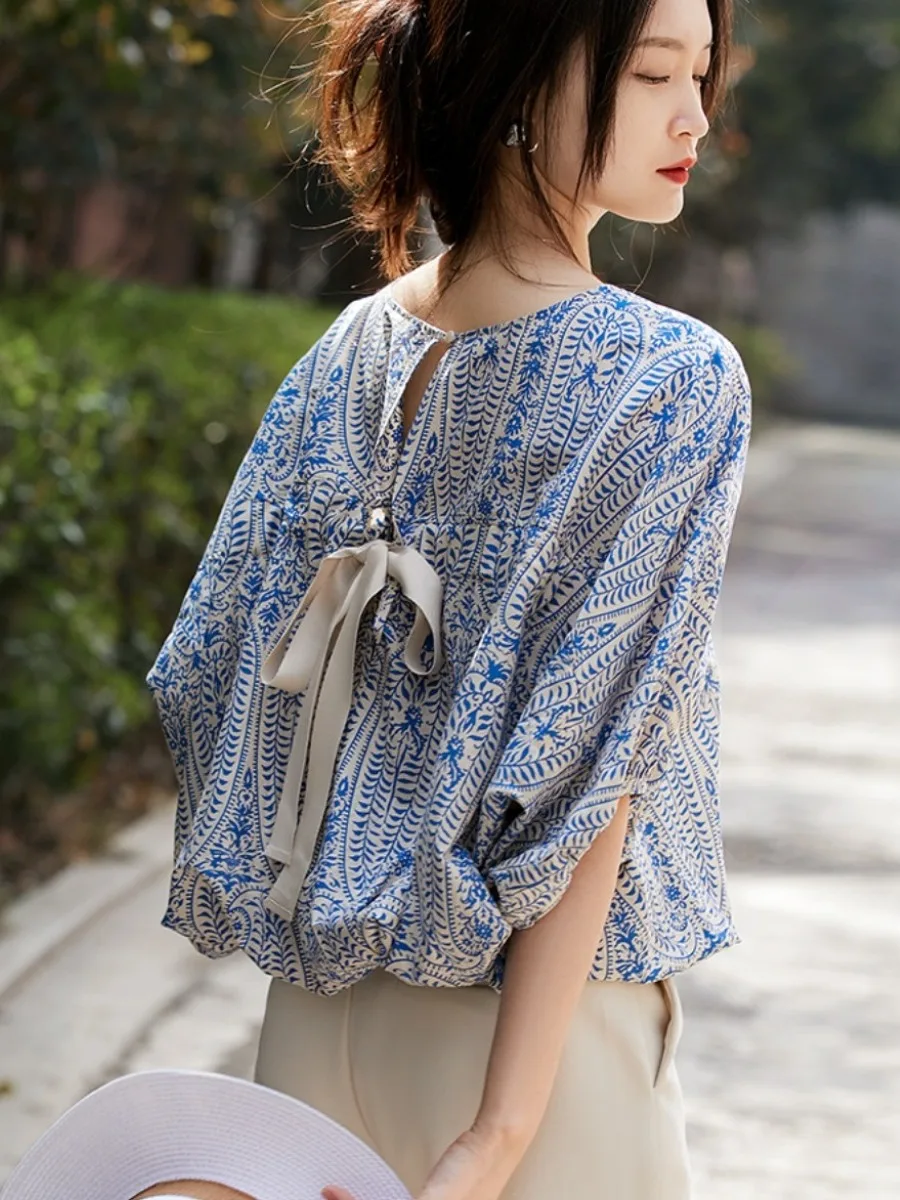 Fashionable Knot Back Shirt Women's Summer Design Batwing Sleeve Top Trendy Korean Loose Fit Short Sleeve Printed S...
Fashionable Knot Back Shirt Women's Summer Design Batwing Sleeve Top Trendy Korean Loose Fit Short Sleeve Printed S...