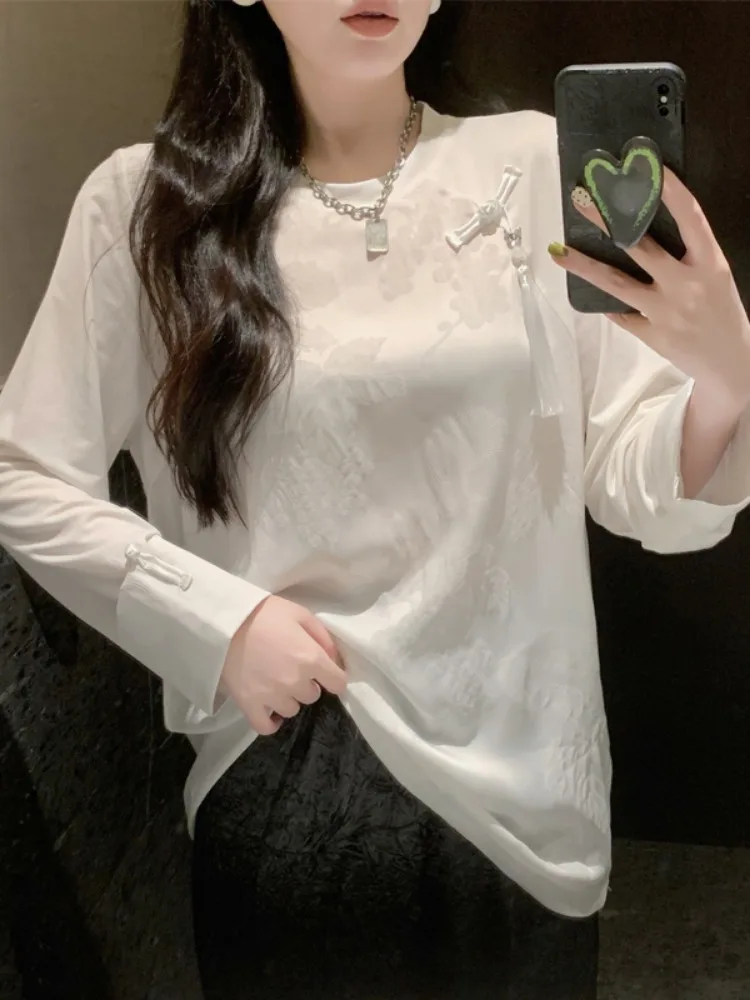 New Chinese Style Loose Long Sleeve T-Shirt Women's Design Splicing National Trend Retro Embroidery Loose Fit Spring Top
New Chinese Style Loose Long Sleeve T-Shirt Women's Design Splicing National Trend Retro Embroidery Loose Fit Spring Top