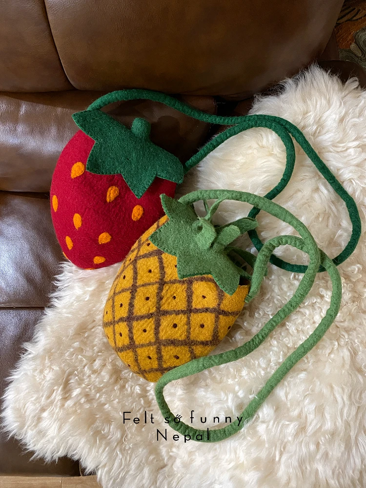Handmade Wool Felt Crossbody Bag Strawberries And Pineapples Cute Women's Bag Artistic Forest System Gift
Handmade Wool Felt Crossbody Bag Strawberries And Pineapples Cute Women's Bag Artistic Forest System Gift