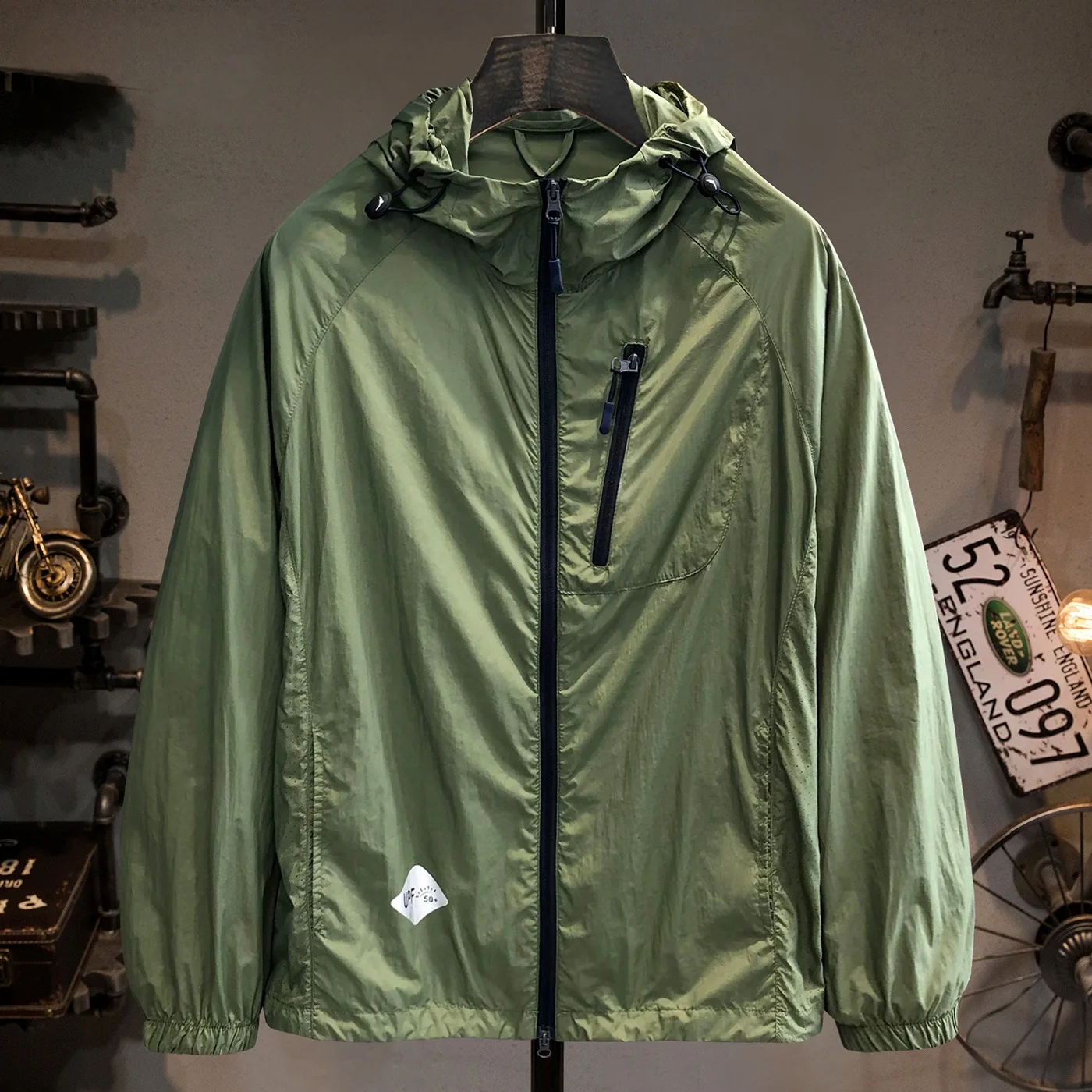 UPF50Men UV Protection Jacket Summer Ice Silk Cool Breathable Thin Outdoor Sun Coat
UPF50Men UV Protection Jacket Summer Ice Silk Cool Breathable Thin Outdoor Sun Coat