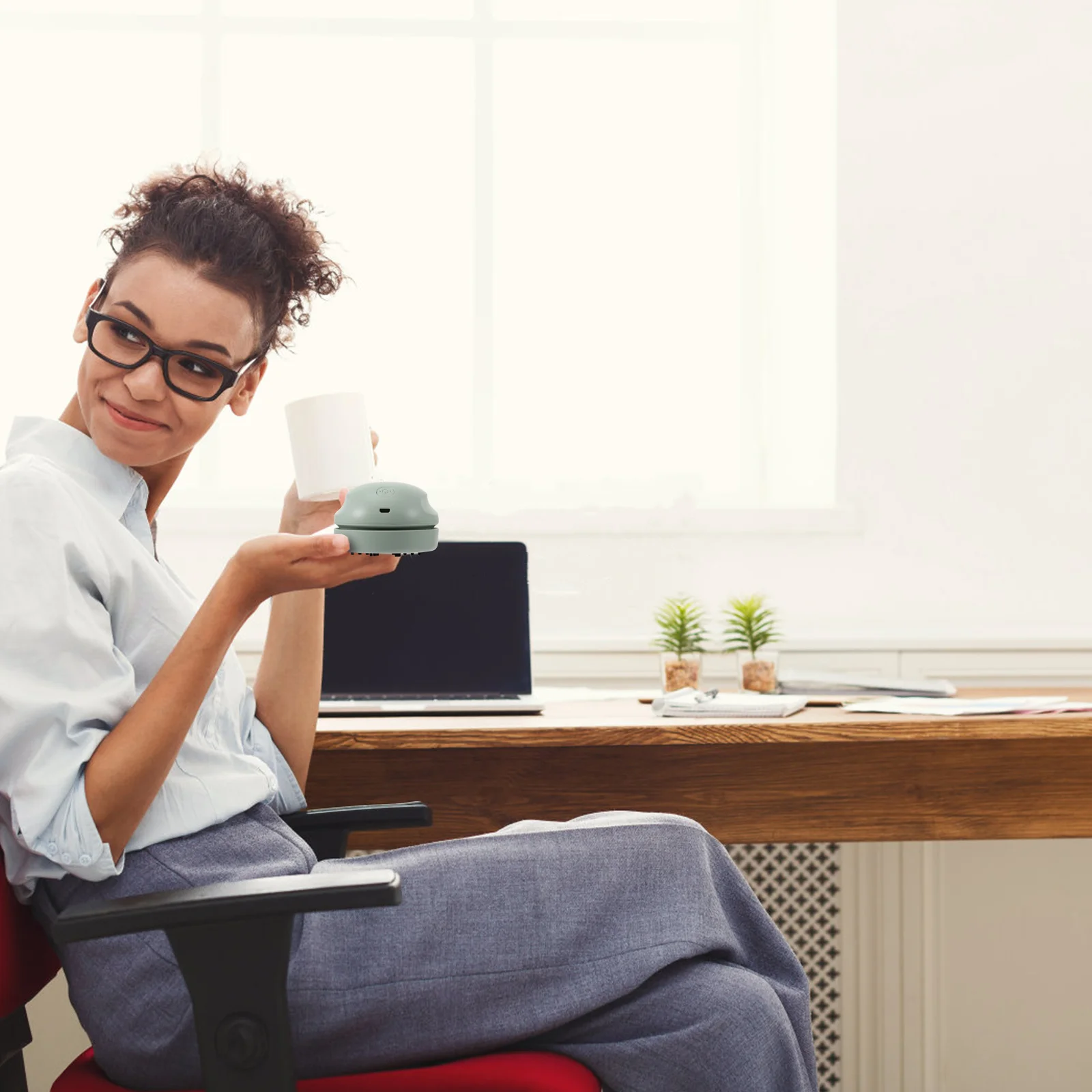 1 комплект, мини-бесшумный настольный очиститель, перезаряжаемый через USB, портативный настольный пылесборник, мини-пылесос, сильное всасывание, низкий уровень шума
1 комплект, мини-бесшумный настольный очиститель, перезаряжаемый через USB, портативный настольный пылесборник, мини-пылесос, сильное всасывание, низкий уровень шума