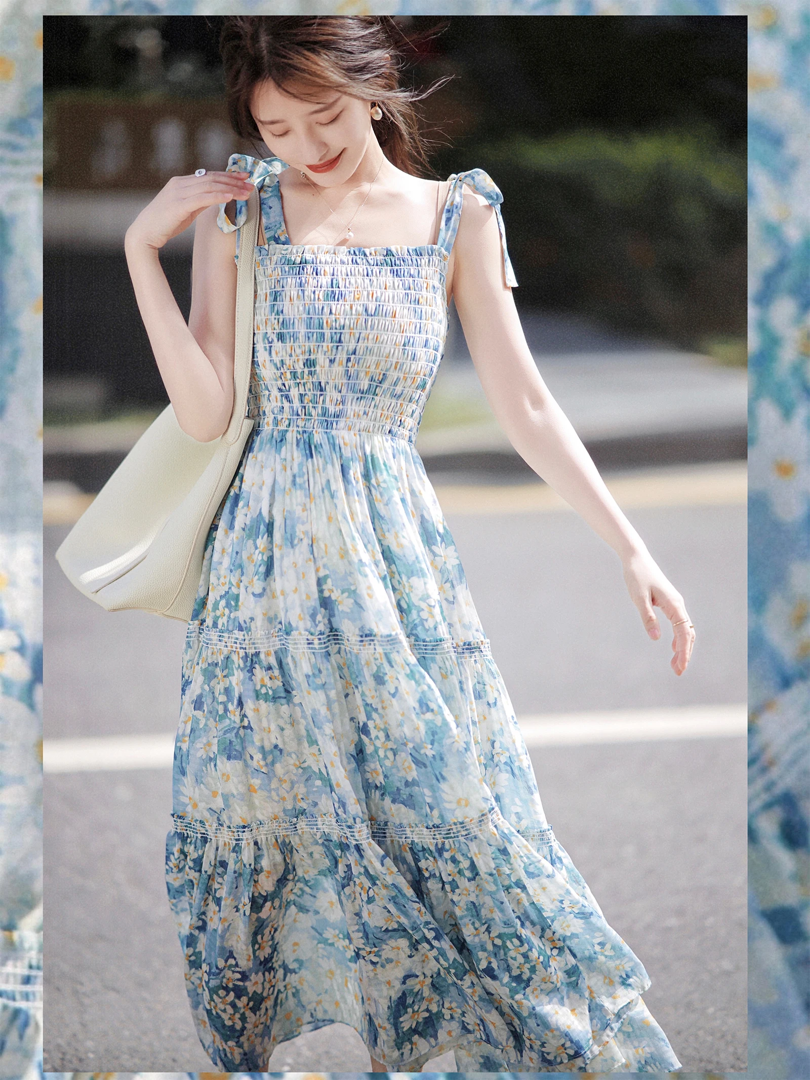 Women's Vintage French Print Floral Long Dress Ruffles Holiday Boho Puff Sleeve Casual, Elagant Party New Summer 2023
Women's Vintage French Print Floral Long Dress Ruffles Holiday Boho Puff Sleeve Casual, Elagant Party New Summer 2023