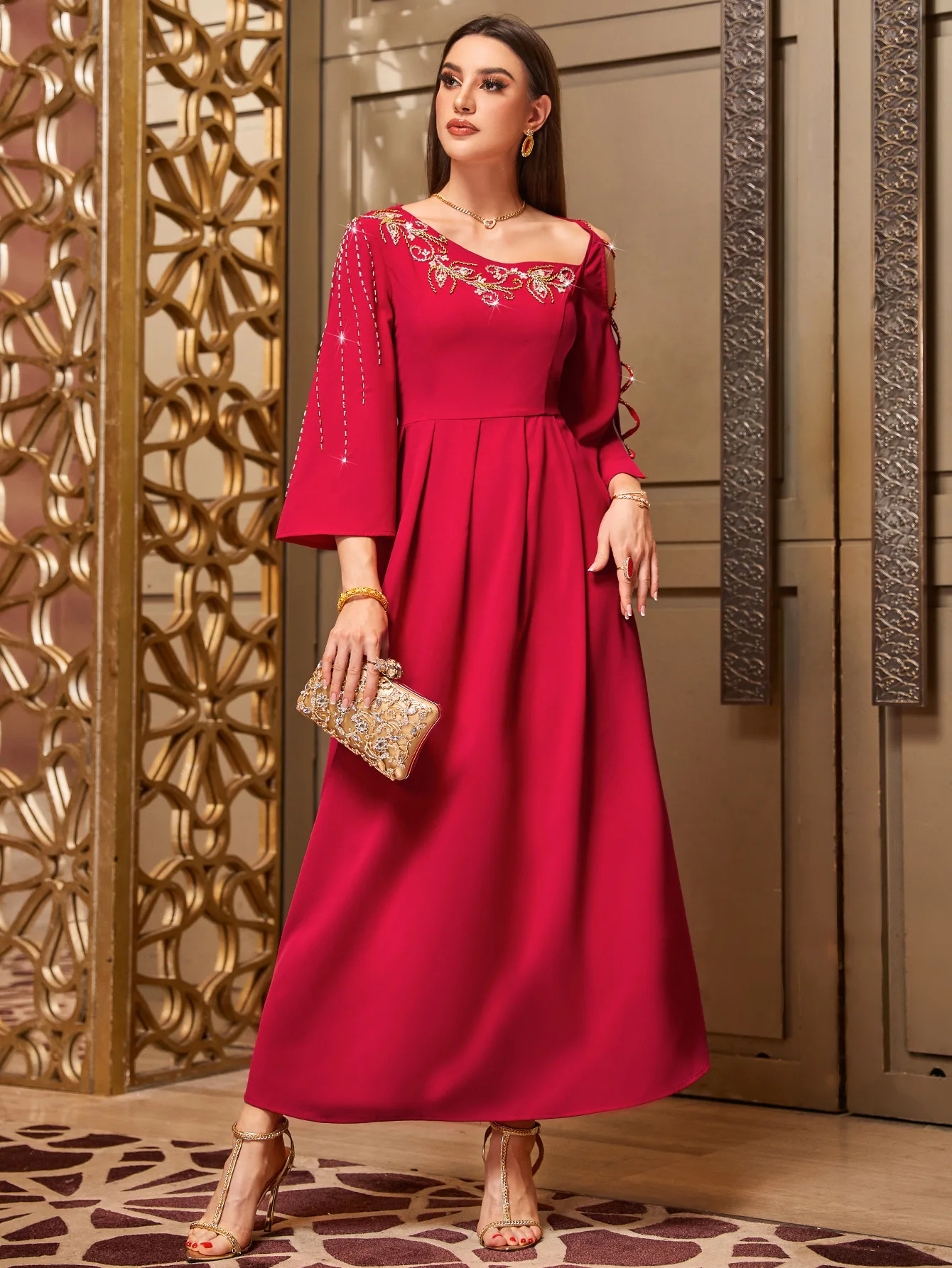Fashionable Muslim Women's Printed Robe New Dubai Arab Elegant Diagonal Collar Long Dress Outdoor Dubai Luxury Islamic Elegance
Fashionable Muslim Women's Printed Robe New Dubai Arab Elegant Diagonal Collar Long Dress Outdoor Dubai Luxury Islamic Elegance
