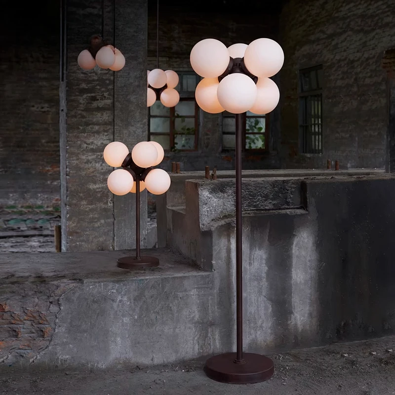 Floor lamp/Italian simple wrought iron 6-head glass lamp 
Floor lamp/Italian simple wrought iron 6-head glass lamp