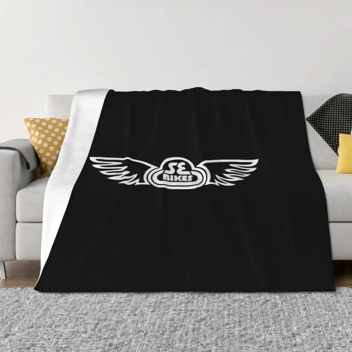 SE bikes white wing Throw Blanket Flannels Multi-Purpose Decorative Throw Flannel Fabric Blankets
SE bikes white wing Throw Blanket Flannels Multi-Purpose Decorative Throw Flannel Fabric Blankets