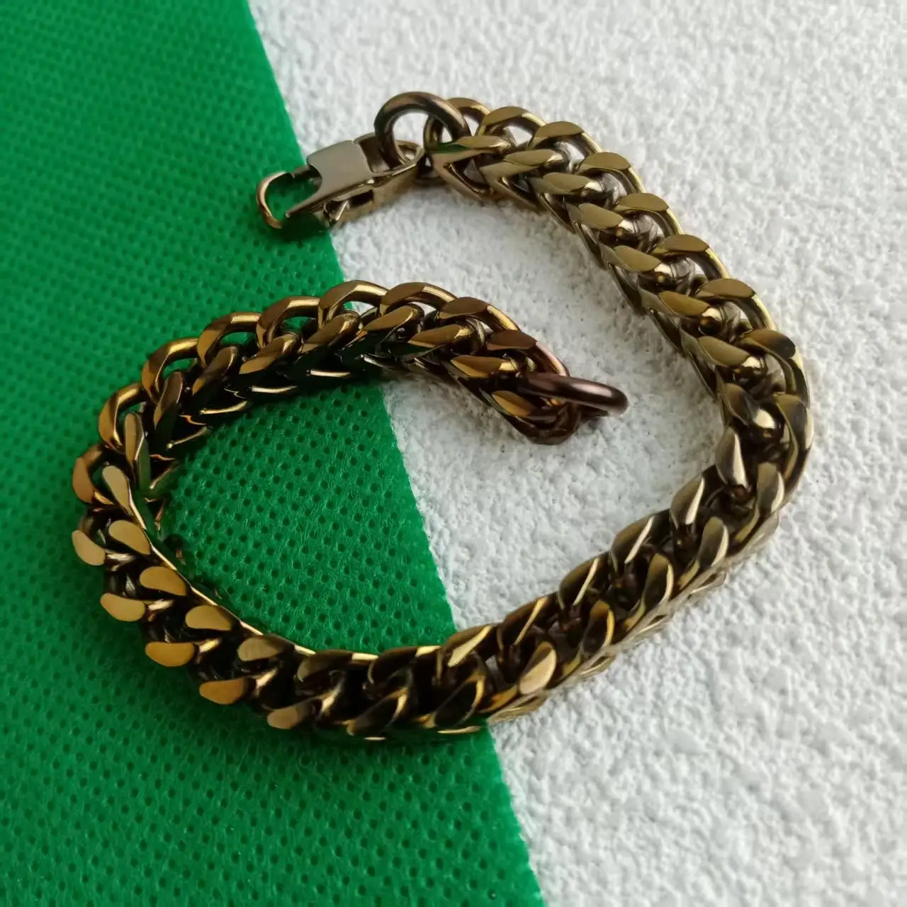 Sunset Copper Pure Titanium Front and Back Chain 7.0mm Men's and Women's Cool Wind Stacked Bracelet
Sunset Copper Pure Titanium Front and Back Chain 7.0mm Men's and Women's Cool Wind Stacked Bracelet