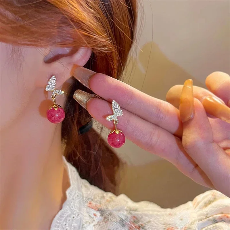 Dark Pink Cracked Cat Eye Pendant Butterfly Stud Earrings for Women New Fashion Gentle Temperament Girls Jewelry Birthday Gift
Dark Pink Cracked Cat Eye Pendant Butterfly Stud Earrings for Women New Fashion Gentle Temperament Girls Jewelry Birthday Gift