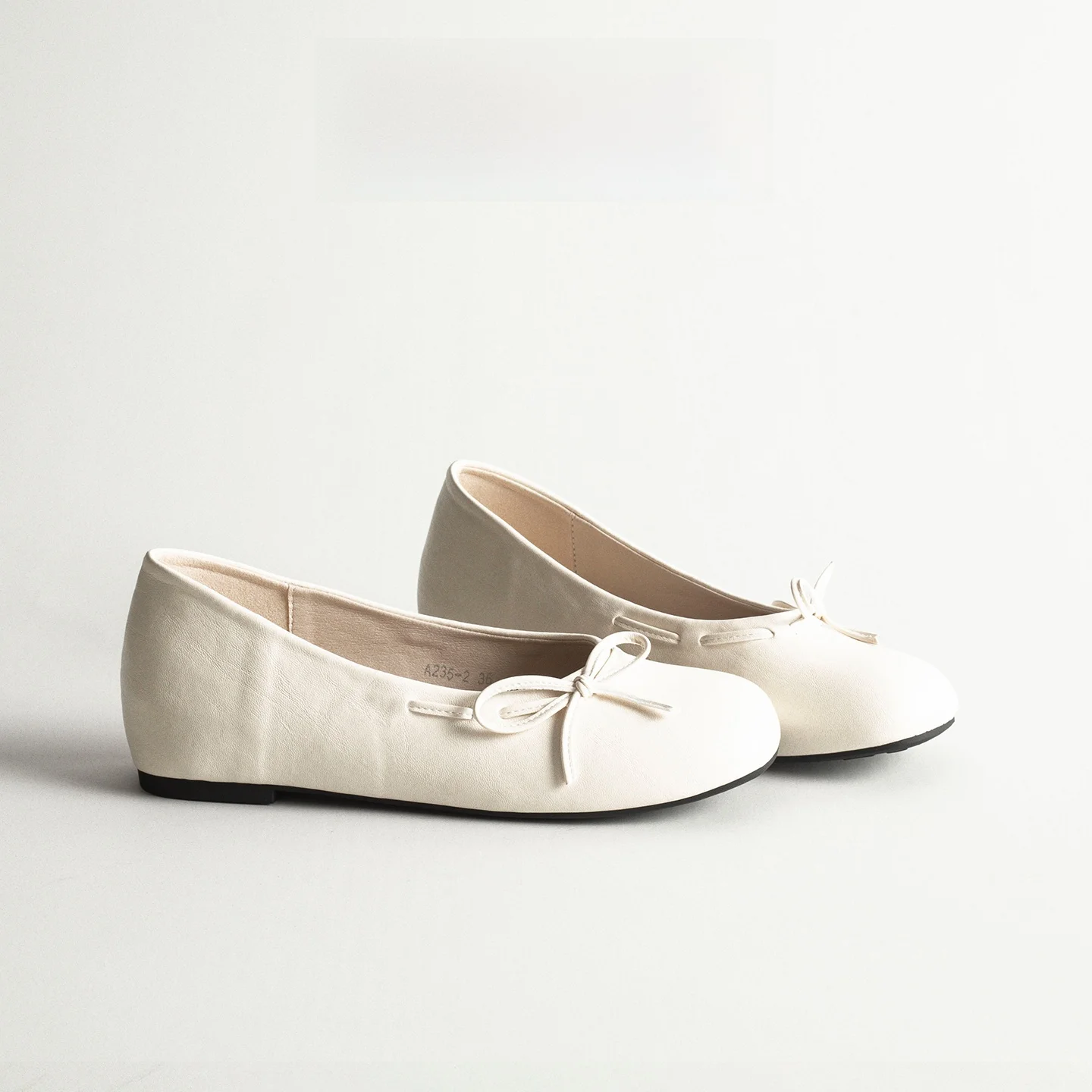 Ballet Flat Shoes Women's Satin Knot Mary Janes Spring Summer New Style Comfortable round Toe Rubber Sole Fashionable
Ballet Flat Shoes Women's Satin Knot Mary Janes Spring Summer New Style Comfortable round Toe Rubber Sole Fashionable