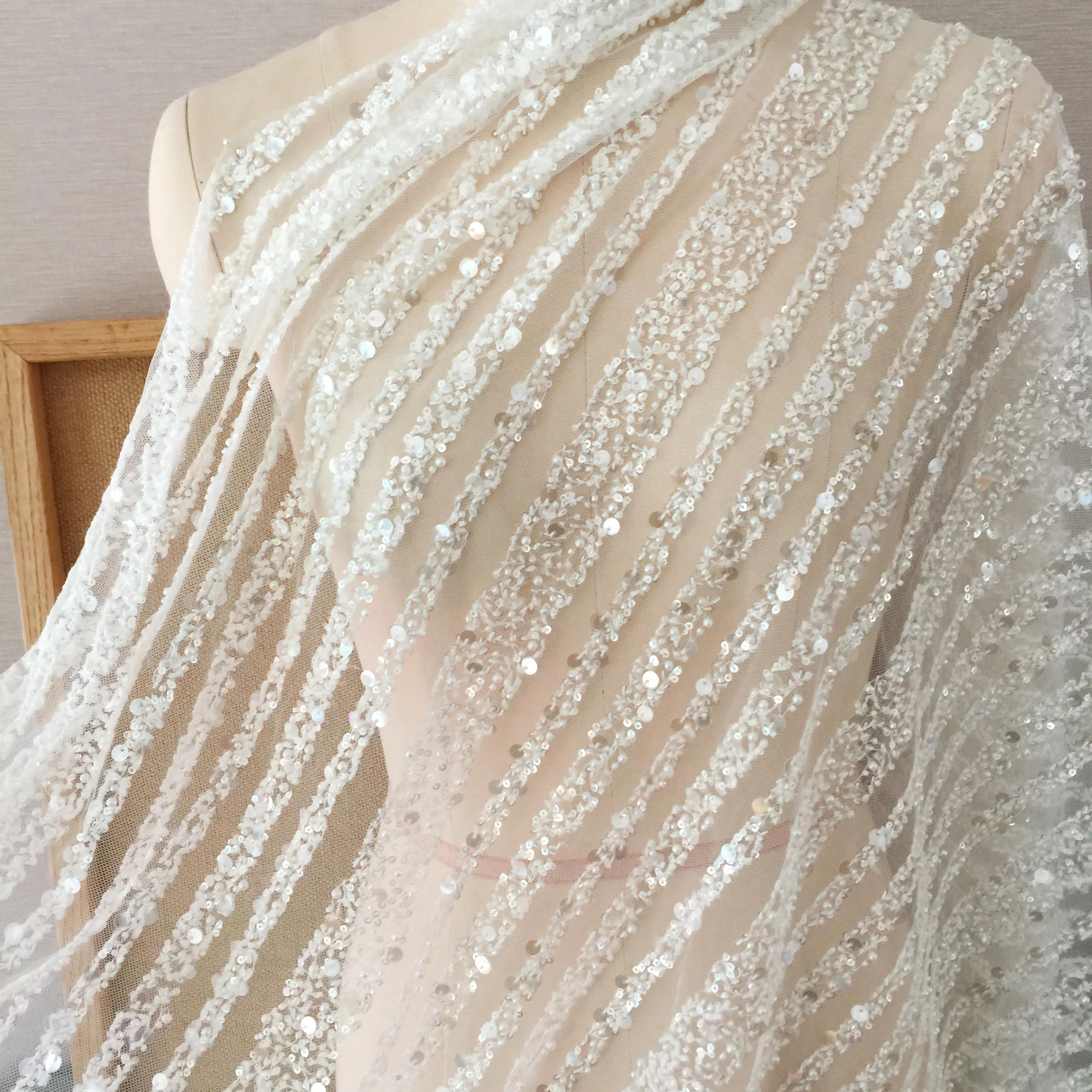 New Vertical Bar Three-dimensional Nail Bead Sequin Lace Fabric High Set Wedding Dress Accessories
New Vertical Bar Three-dimensional Nail Bead Sequin Lace Fabric High Set Wedding Dress Accessories