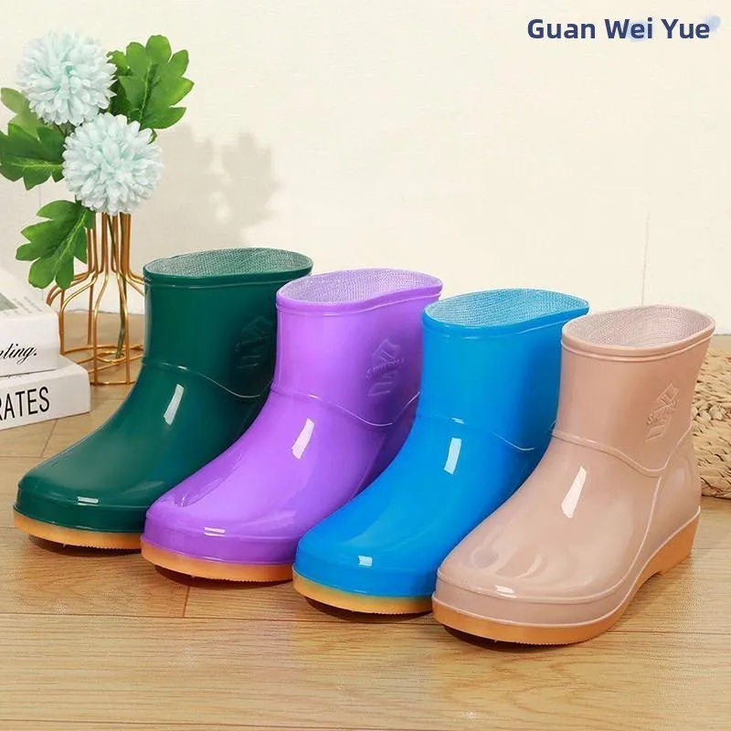 Women's Short Fleece Lined Rain Boots Anti-Slip Kitchen Warm Rubber Shoes Water Shoes Fashionable Booties Indoor Outdoor Shoes
Women's Short Fleece Lined Rain Boots Anti-Slip Kitchen Warm Rubber Shoes Water Shoes Fashionable Booties Indoor Outdoor Shoes