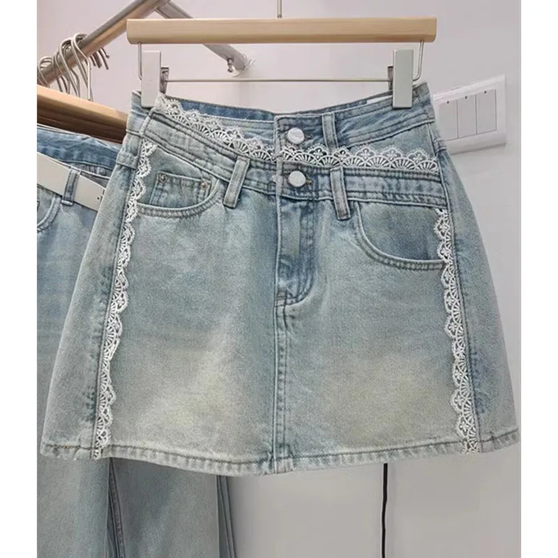 2025 Summer Women Irregular High Waist Design Sense lace Patchwork Denim Skirt Slimming A-line Hip Hugging Short Skirt Ladies
2025 Summer Women Irregular High Waist Design Sense lace Patchwork Denim Skirt Slimming A-line Hip Hugging Short Skirt Ladies
