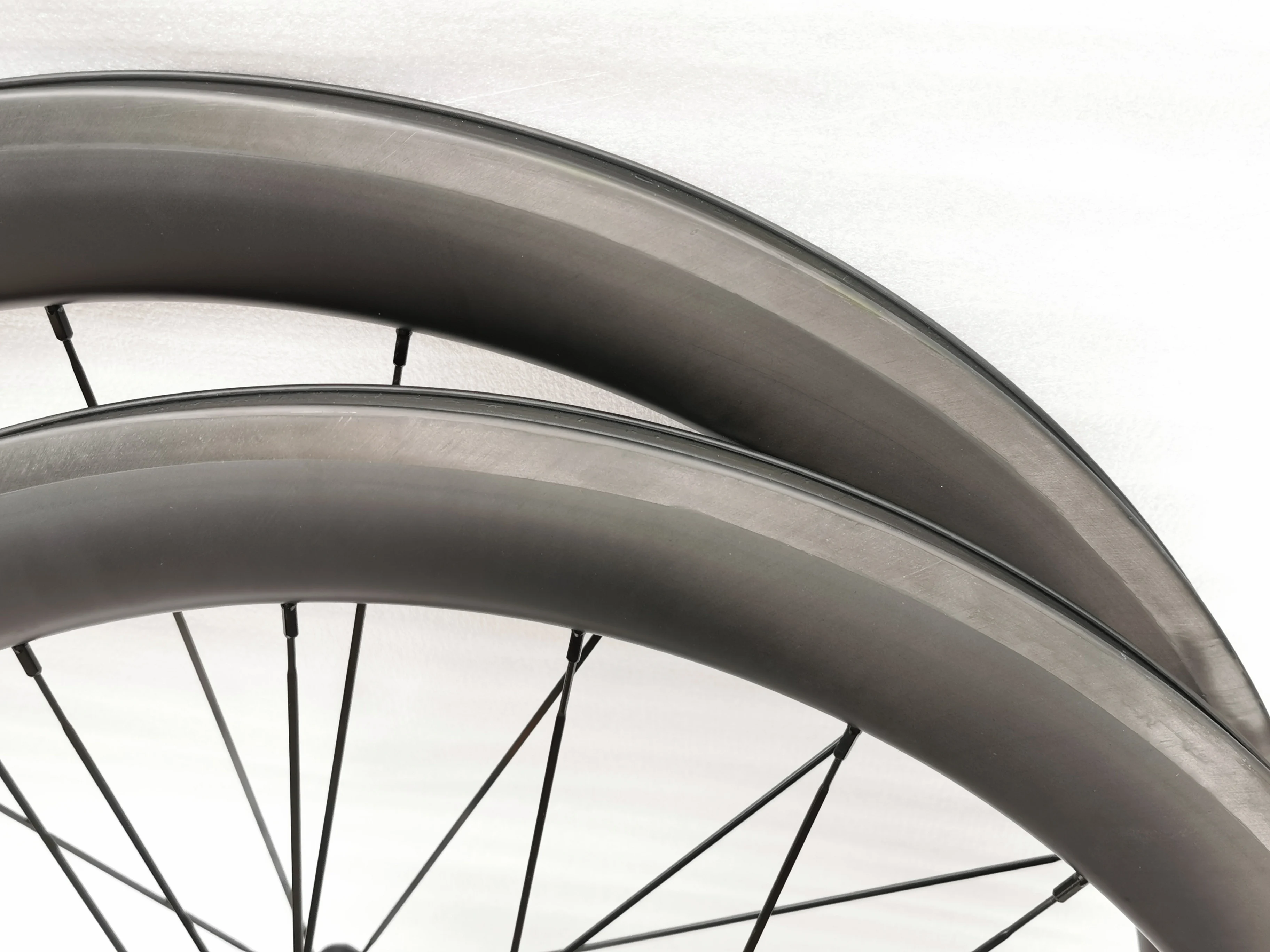 Disc Brake Carbon Road Bike Wheels 88 Width 25mm Clincher 700c Carbon Disc Bike Wheelset With Customized Decal
Disc Brake Carbon Road Bike Wheels 88 Width 25mm Clincher 700c Carbon Disc Bike Wheelset With Customized Decal