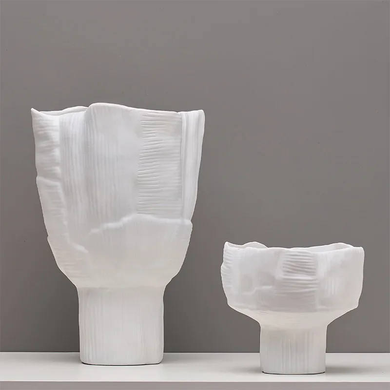 Resin Pots Abstract Geometric Wide-mouth Flower Tabletop Handicraft Ornaments Vase Home Decoration Accessories
Resin Pots Abstract Geometric Wide-mouth Flower Tabletop Handicraft Ornaments Vase Home Decoration Accessories