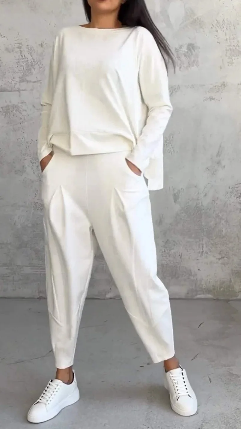 Women's trousers suit 2024 new women's solid color round neck long sleeve women's pocket trousers suit trousers for women
Women's trousers suit 2024 new women's solid color round neck long sleeve women's pocket trousers suit trousers for women