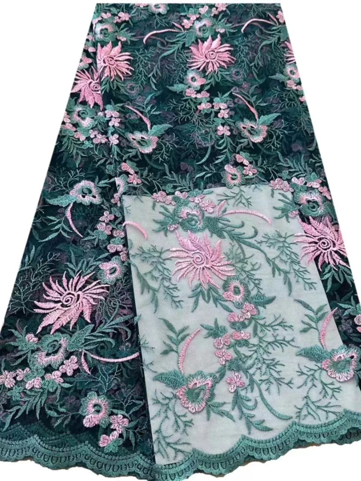 Новая высококачественная вышитая тюлевая ткань с растворимым хлопковым кружевом, модный материал для платьев, с цветочным узором, в китайском стиле
Новая высококачественная вышитая тюлевая ткань с растворимым хлопковым кружевом, модный материал для платьев, с цветочным узором, в китайском стиле