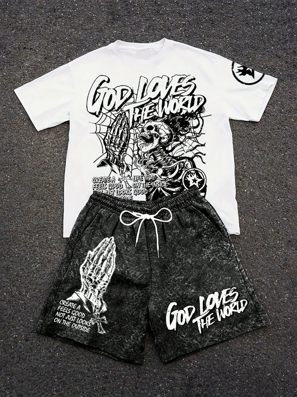 Men's Summer New Skull Letter Print Comfortable And Breathable Round Neck T-shirt Drawstring Shorts Set Outdoor Streetwear
Men's Summer New Skull Letter Print Comfortable And Breathable Round Neck T-shirt Drawstring Shorts Set Outdoor Streetwear