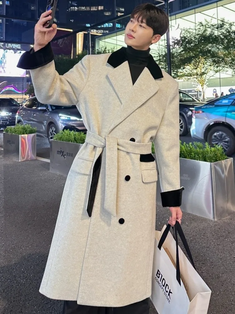 Korean Sle Spliced Color Blo Men's Woolen Coat Mid-Length Loose Over-Knee Windbreaker Autumn Winter High-End Feeling Tren...
Korean Sle Spliced Color Blo Men's Woolen Coat Mid-Length Loose Over-Knee Windbreaker Autumn Winter High-End Feeling Tren...