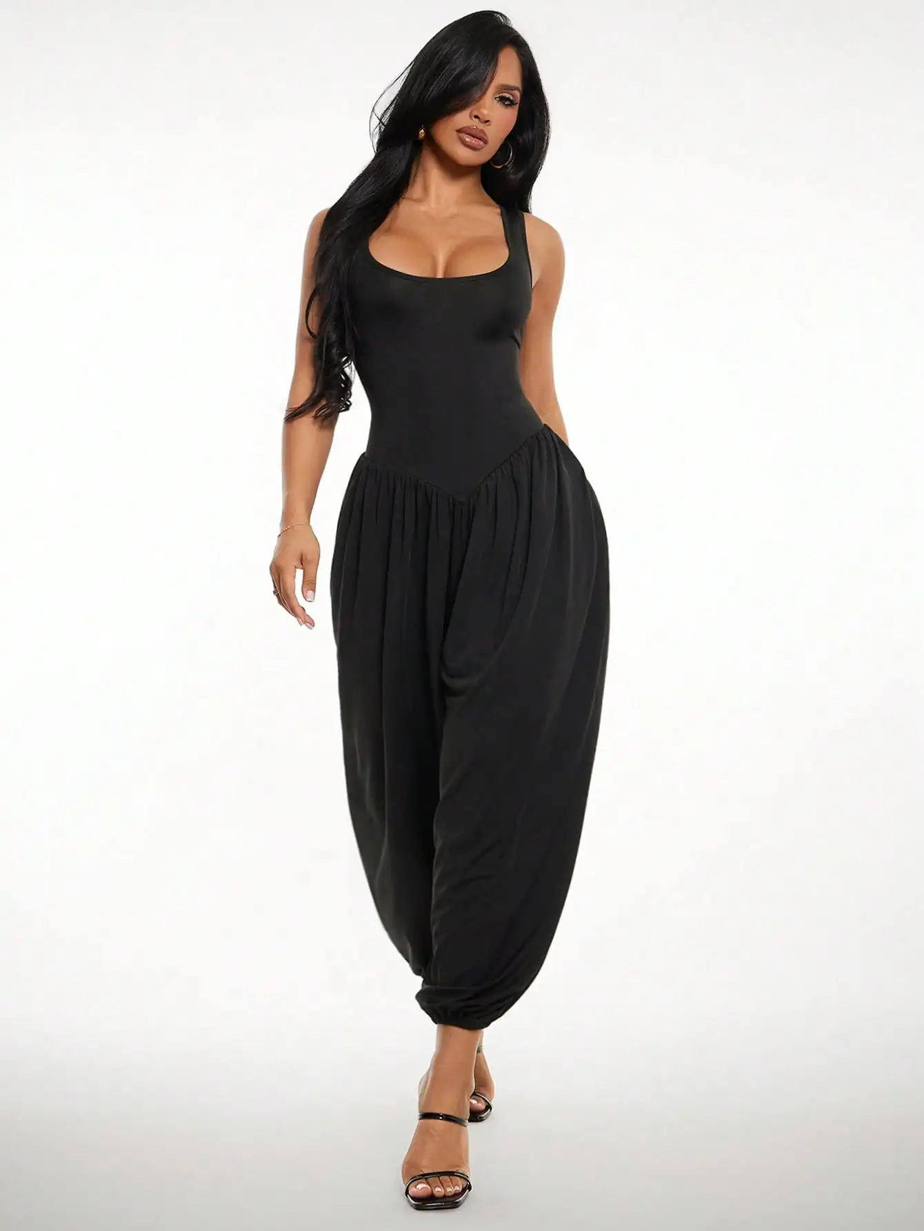 Women's Summer Casual Chic Black Jumpsuit,Deep V-Neck Backless Lantern Pants,Sleeveless High Elastic Knit Balloon Leg Night Out Vacation Beachwear
Women's Summer Casual Chic Black Jumpsuit,Deep V-Neck Backless Lantern Pants,Sleeveless High Elastic Knit Balloon Leg Night Out Vacation Beachwear