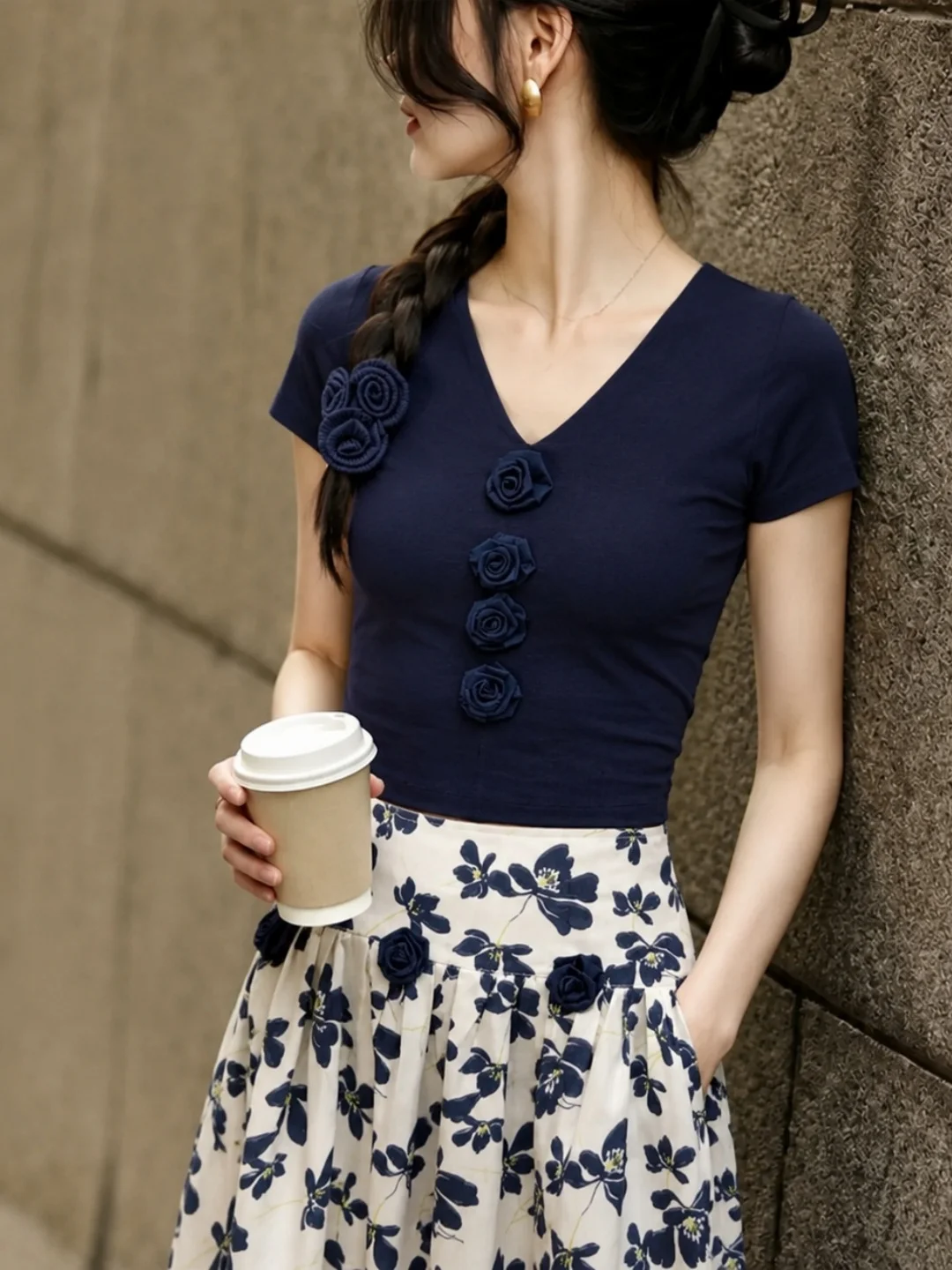 Summer Slim Fit Short Sleeve T-Shirt V-Neck Floral 3D Print Versatile Basic Color Korean Style Fashionable Top Women's ...
Summer Slim Fit Short Sleeve T-Shirt V-Neck Floral 3D Print Versatile Basic Color Korean Style Fashionable Top Women's ...