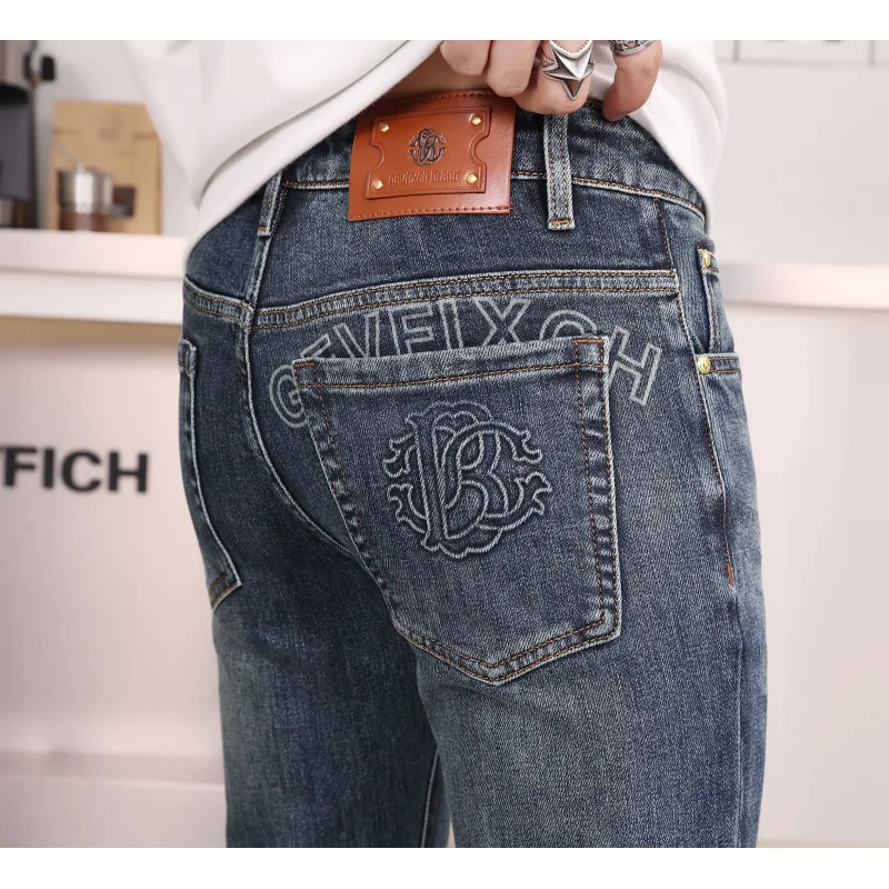 New Retro Washed Denim Pants For Men High-End Light Luxury Printed Back Pocket Slim Fit Versatile Trendy And Small Leg Pants
New Retro Washed Denim Pants For Men High-End Light Luxury Printed Back Pocket Slim Fit Versatile Trendy And Small Leg Pants