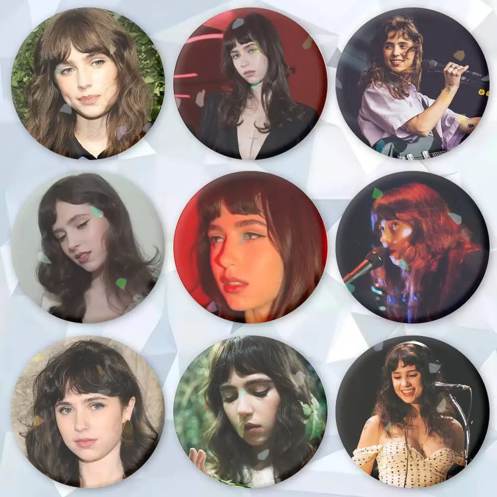 Charm Singer C-Clairo Brooches Cartoon Badge Pins Backpack Hat Accessories Friend Gift
Charm Singer C-Clairo Brooches Cartoon Badge Pins Backpack Hat Accessories Friend Gift