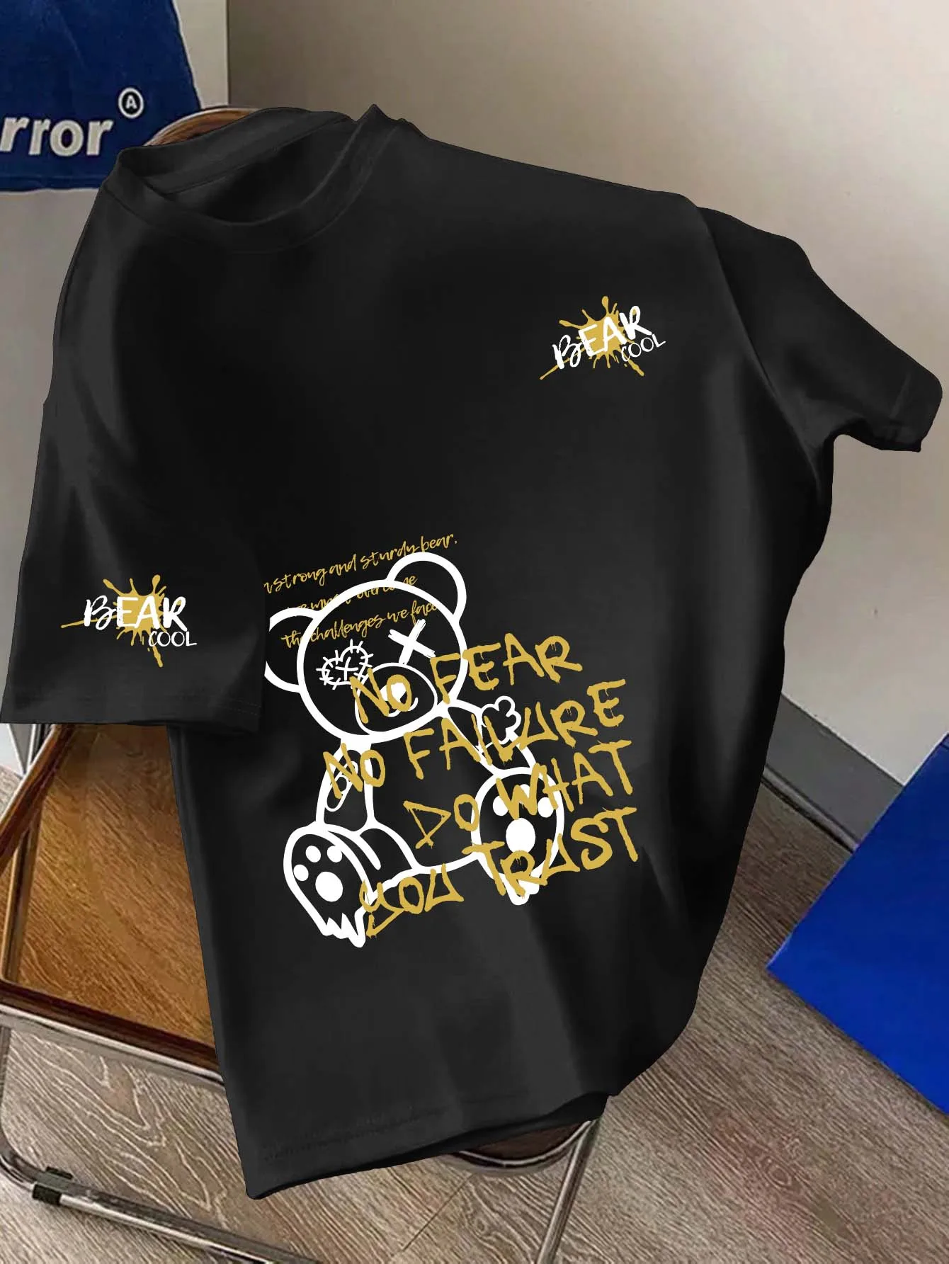 Graffiti Bear "Do What You Trust" Graphic T-Shirt
Graffiti Bear "Do What You Trust" Graphic T-Shirt