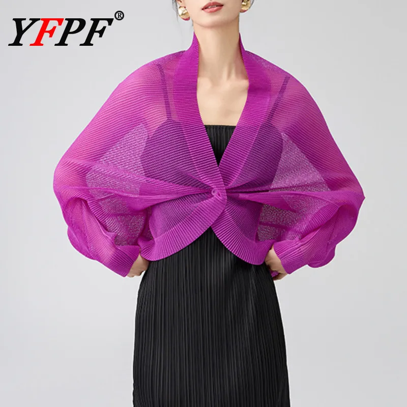 YFPF Женское модное плиссированное дизайнерское пальто Miyake для женщин с v-образным вырезом и рукавами «летучая мышь», однотонные свободные топы, повседневная одежда 2025, новая одежда
YFPF Женское модное плиссированное дизайнерское пальто Miyake для женщин с v-образным вырезом и рукавами «летучая мышь», однотонные свободные топы, повседневная одежда 2025, новая одежда
