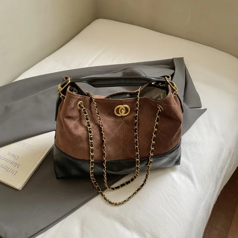 Известная дизайнерская женская большая сумка, кожаная сумка через плечо, элегантная классическая роскошная брендовая женская сумка
Известная дизайнерская женская большая сумка, кожаная сумка через плечо, элегантная классическая роскошная брендовая женская сумка